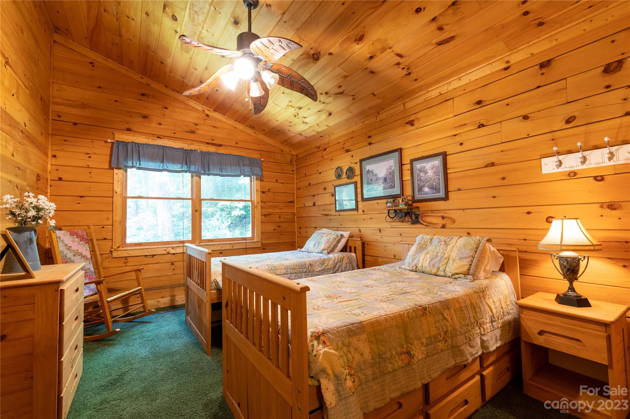 Mount Mitchell Lands - Residential