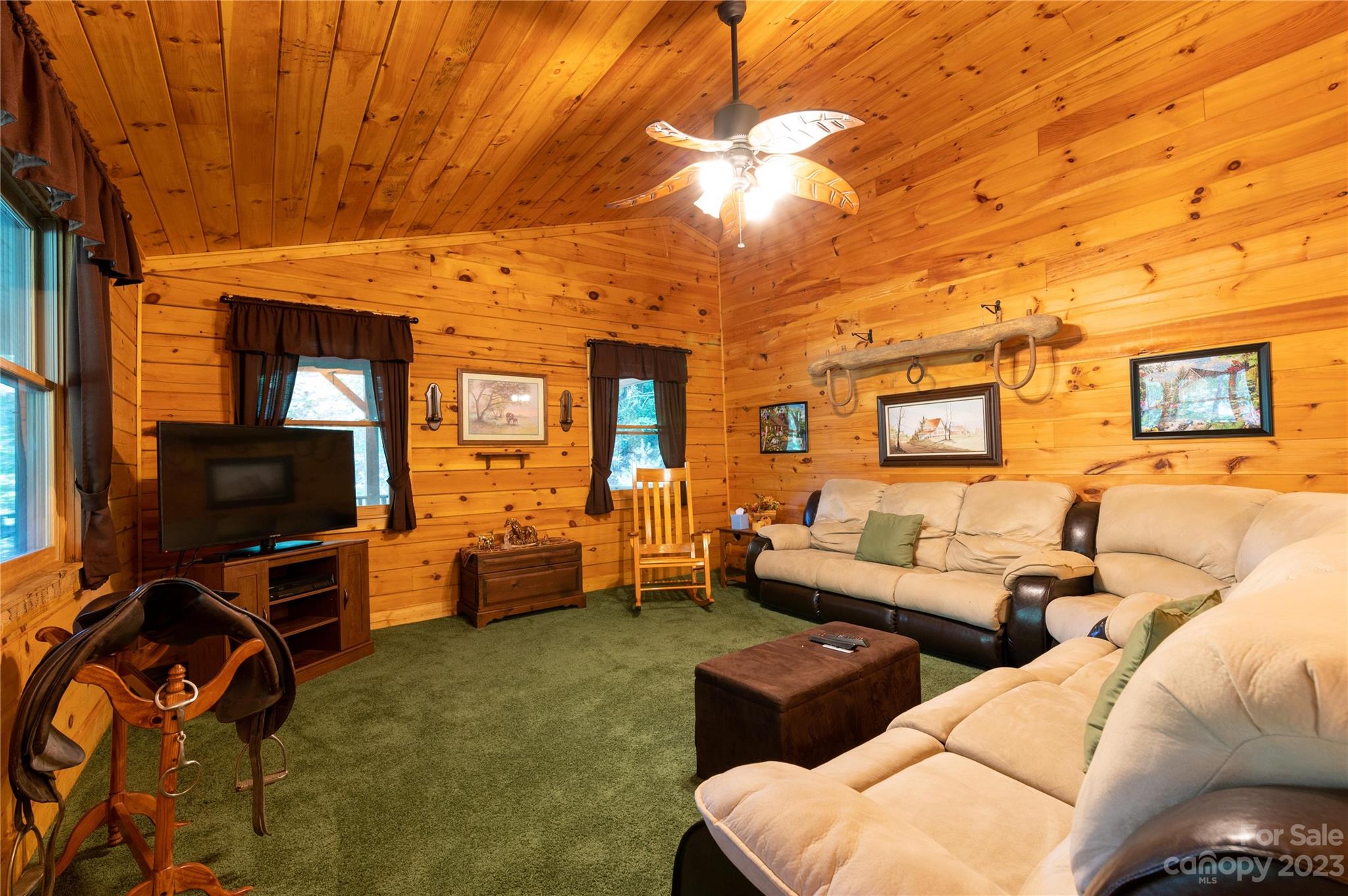 Mount Mitchell Lands - Residential