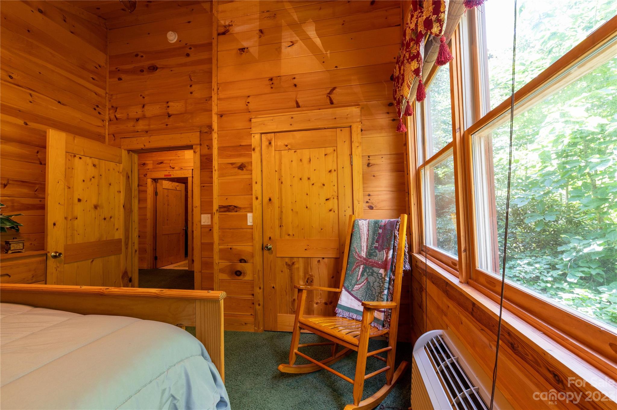 Mount Mitchell Lands - Residential
