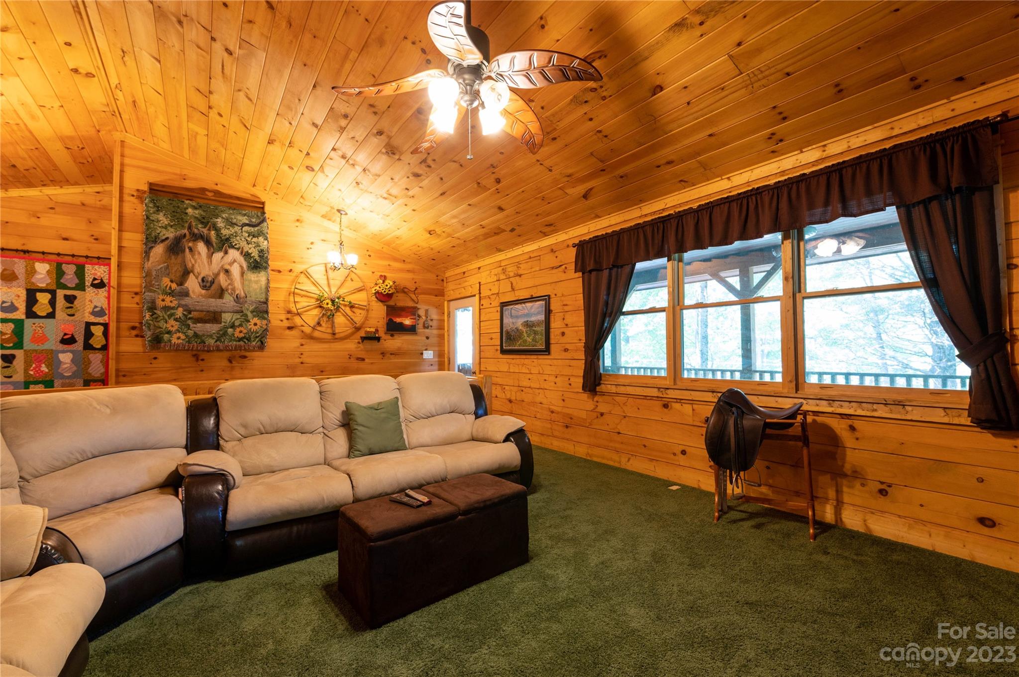 Mount Mitchell Lands - Residential