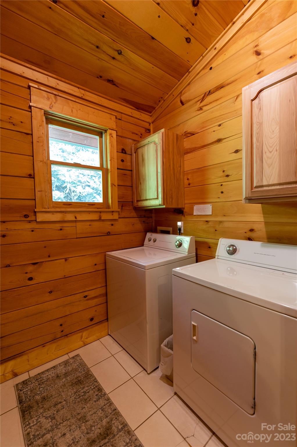 Mount Mitchell Lands - Residential
