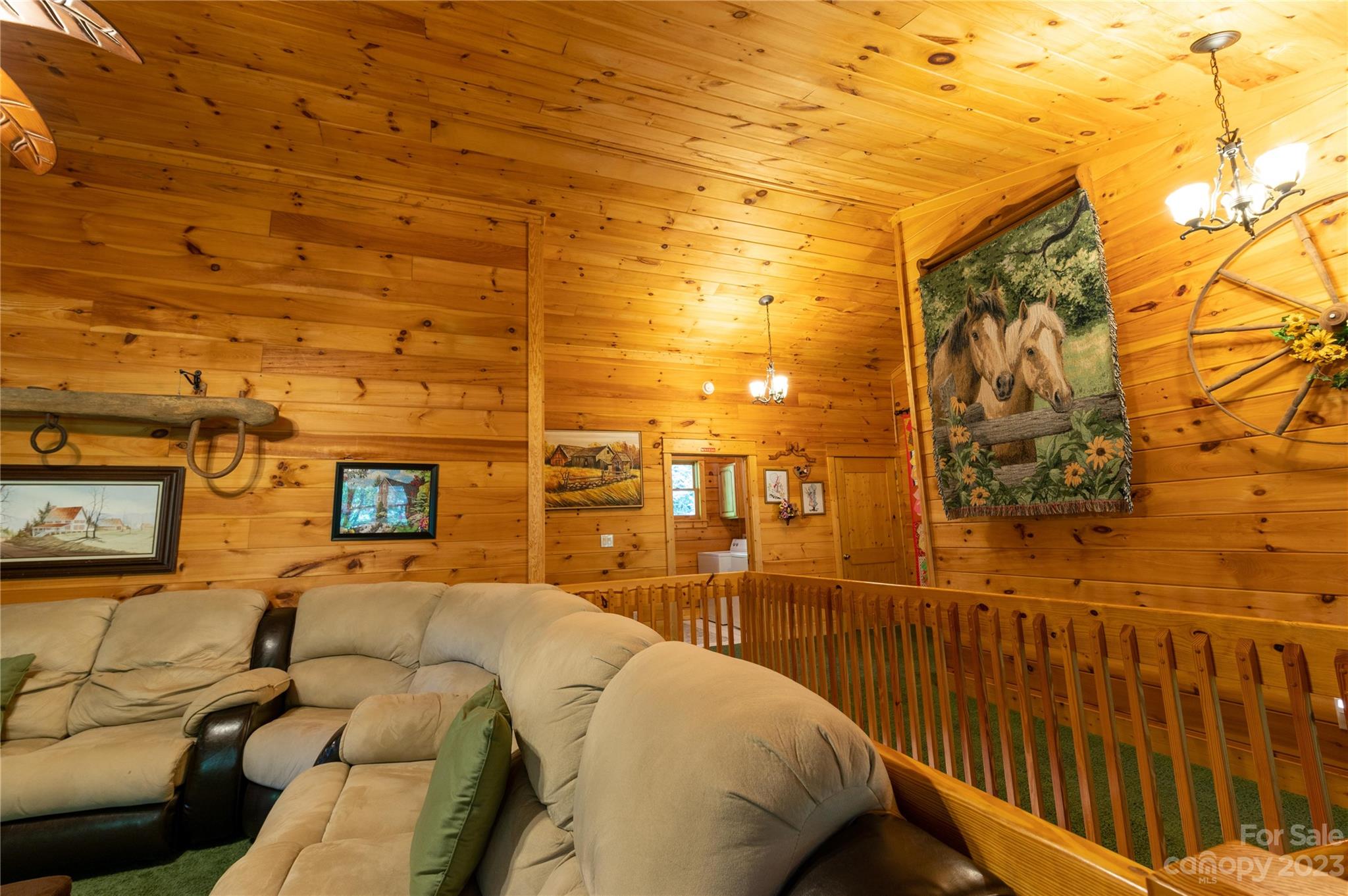 Mount Mitchell Lands - Residential