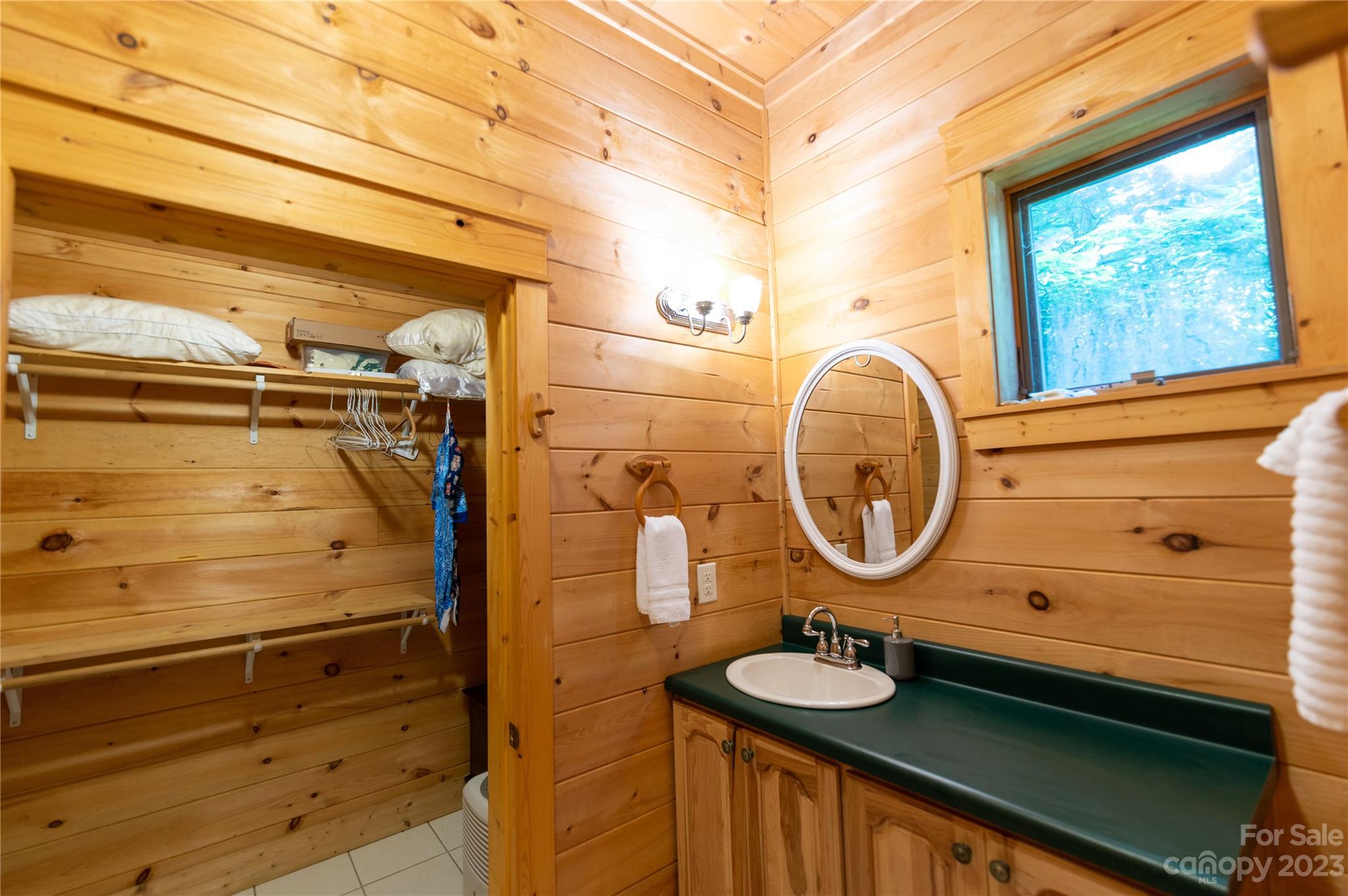 Mount Mitchell Lands - Residential