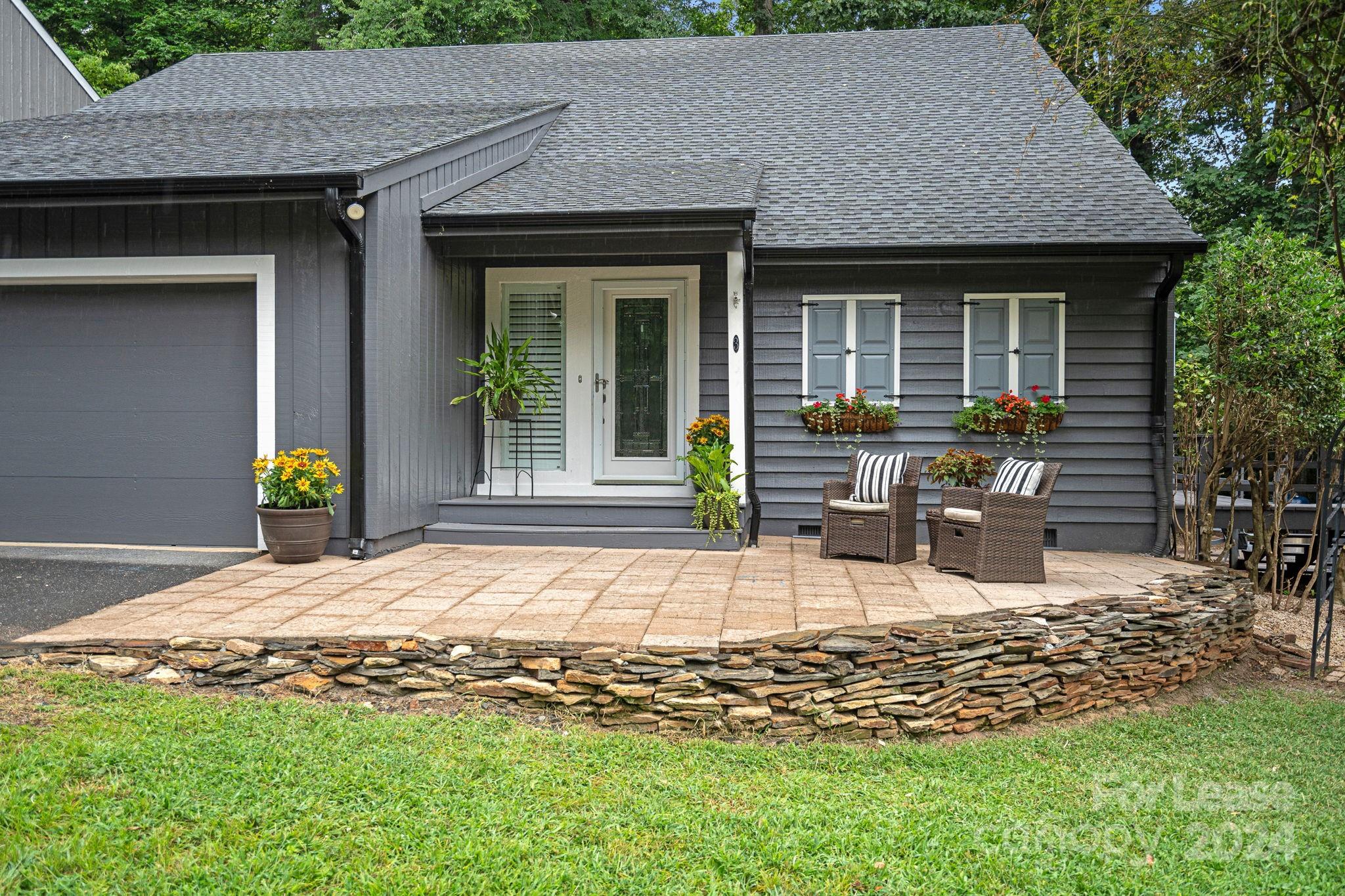 River Hills - Residential Lease
