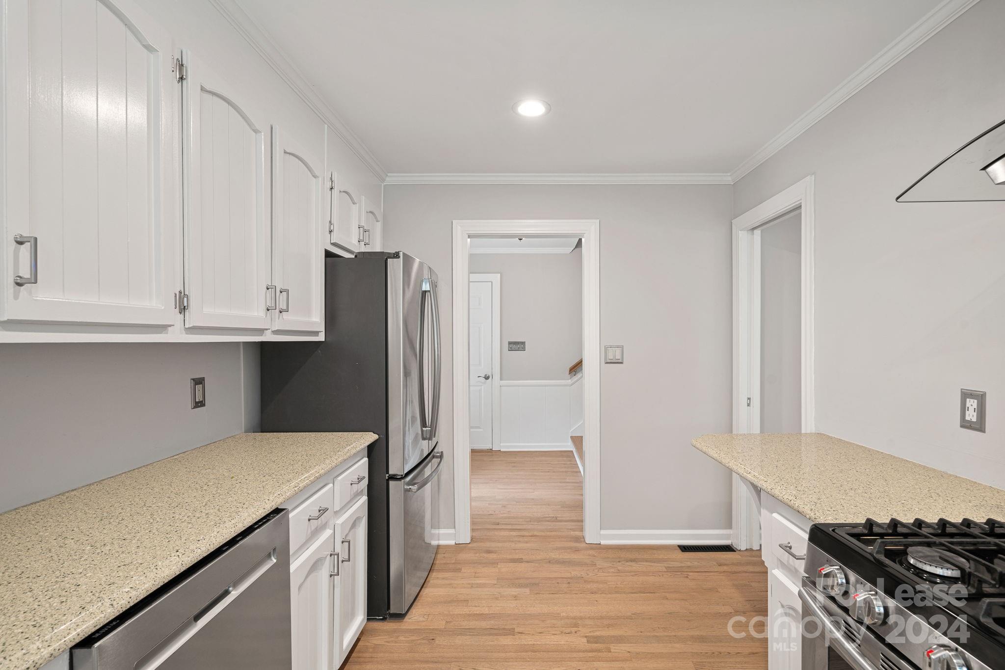 River Hills - Residential Lease
