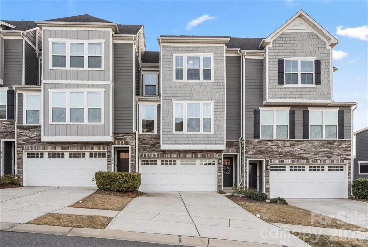 Trinity Townes - Residential