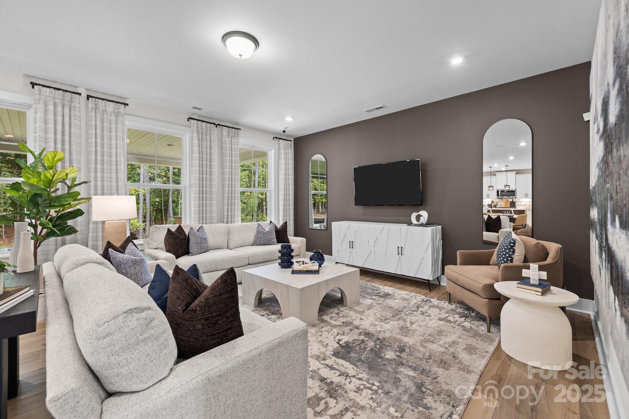 Lakeside Glen - Residential