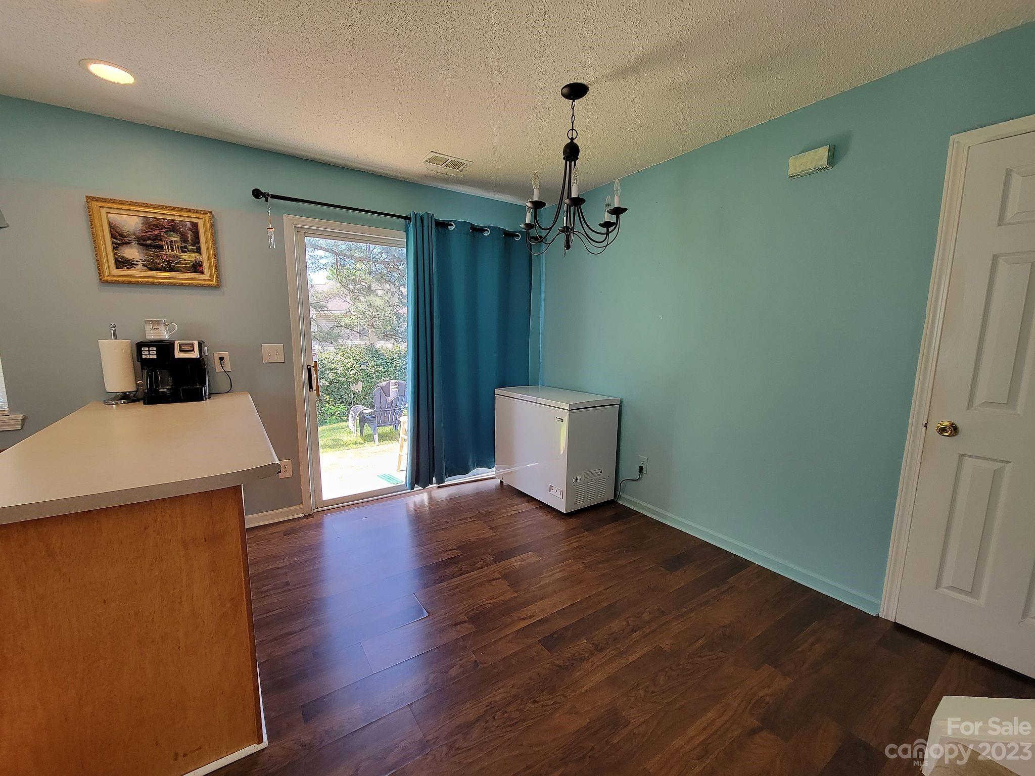 The Townes at River Crossing - Residential