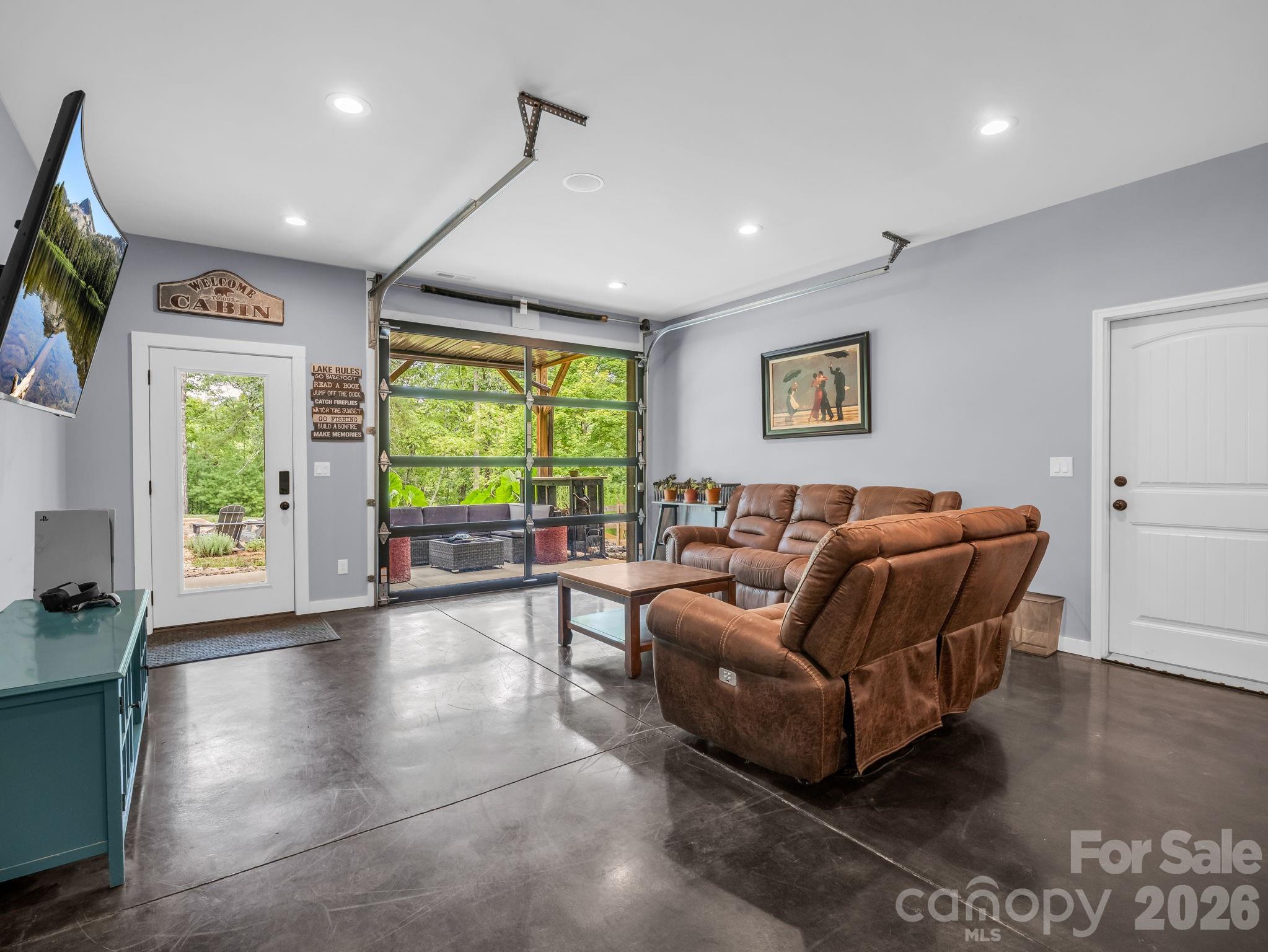 Lake Adger - Residential