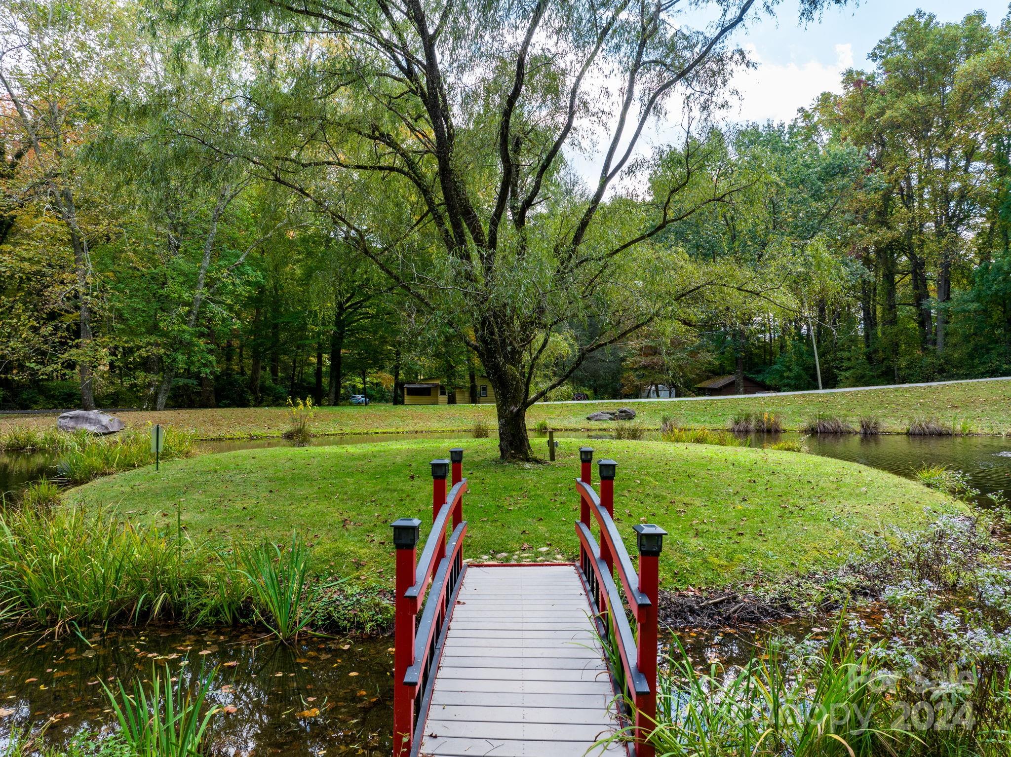 Laurel Ridge - Land