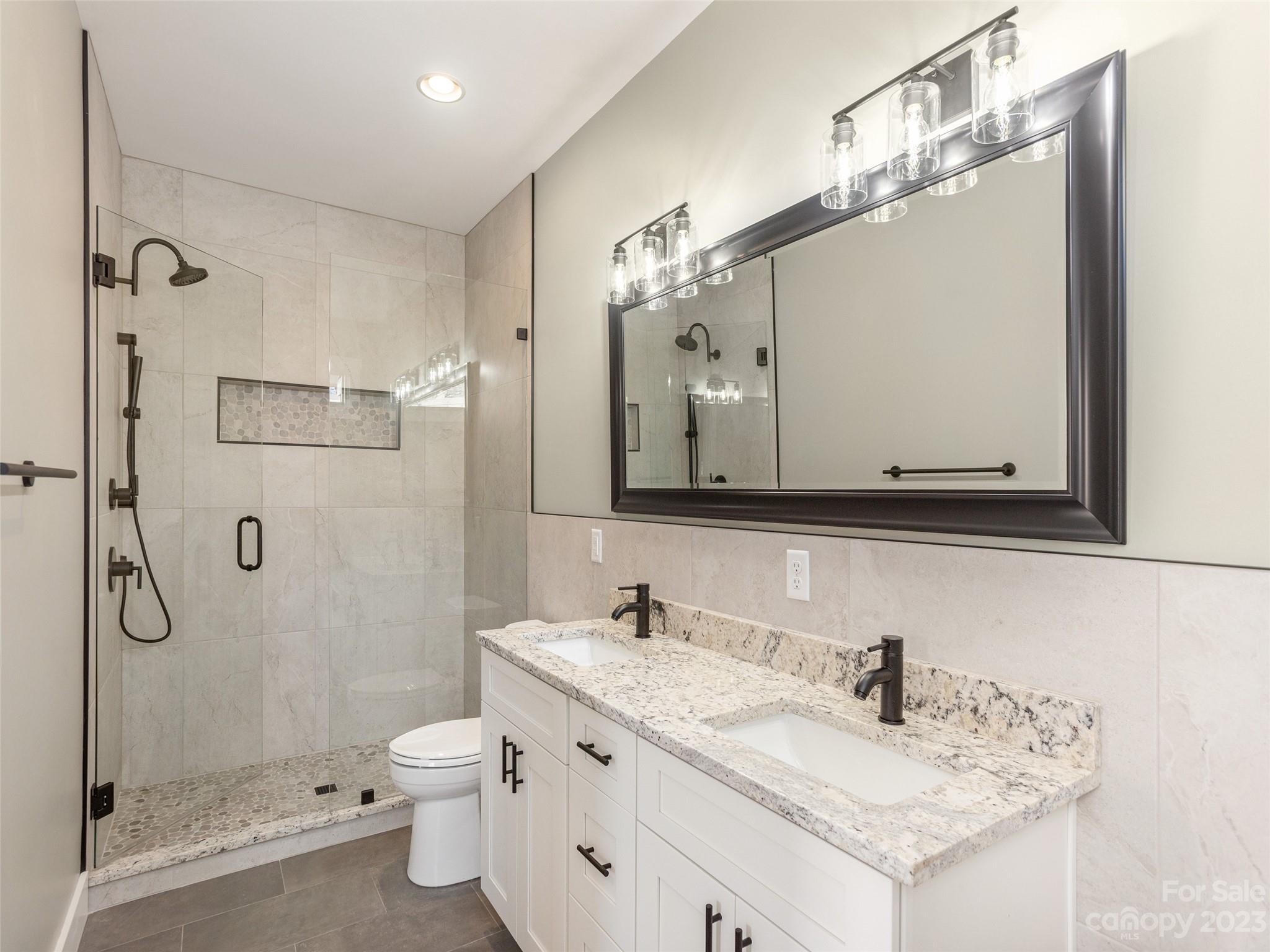 Olde Oak - Residential
