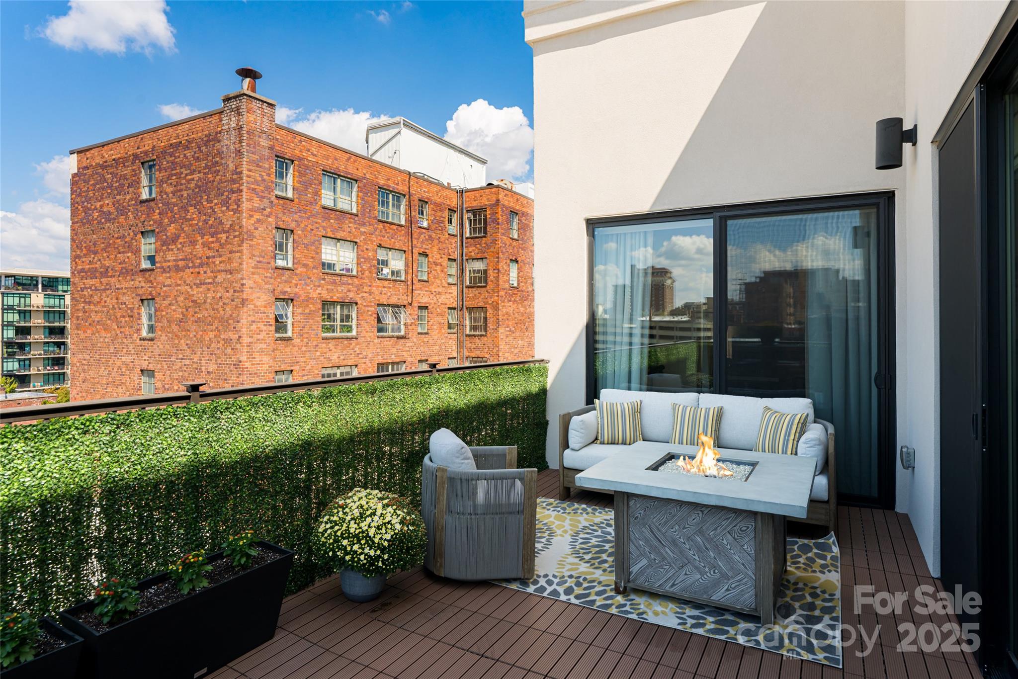 17 North Market Street - Residential