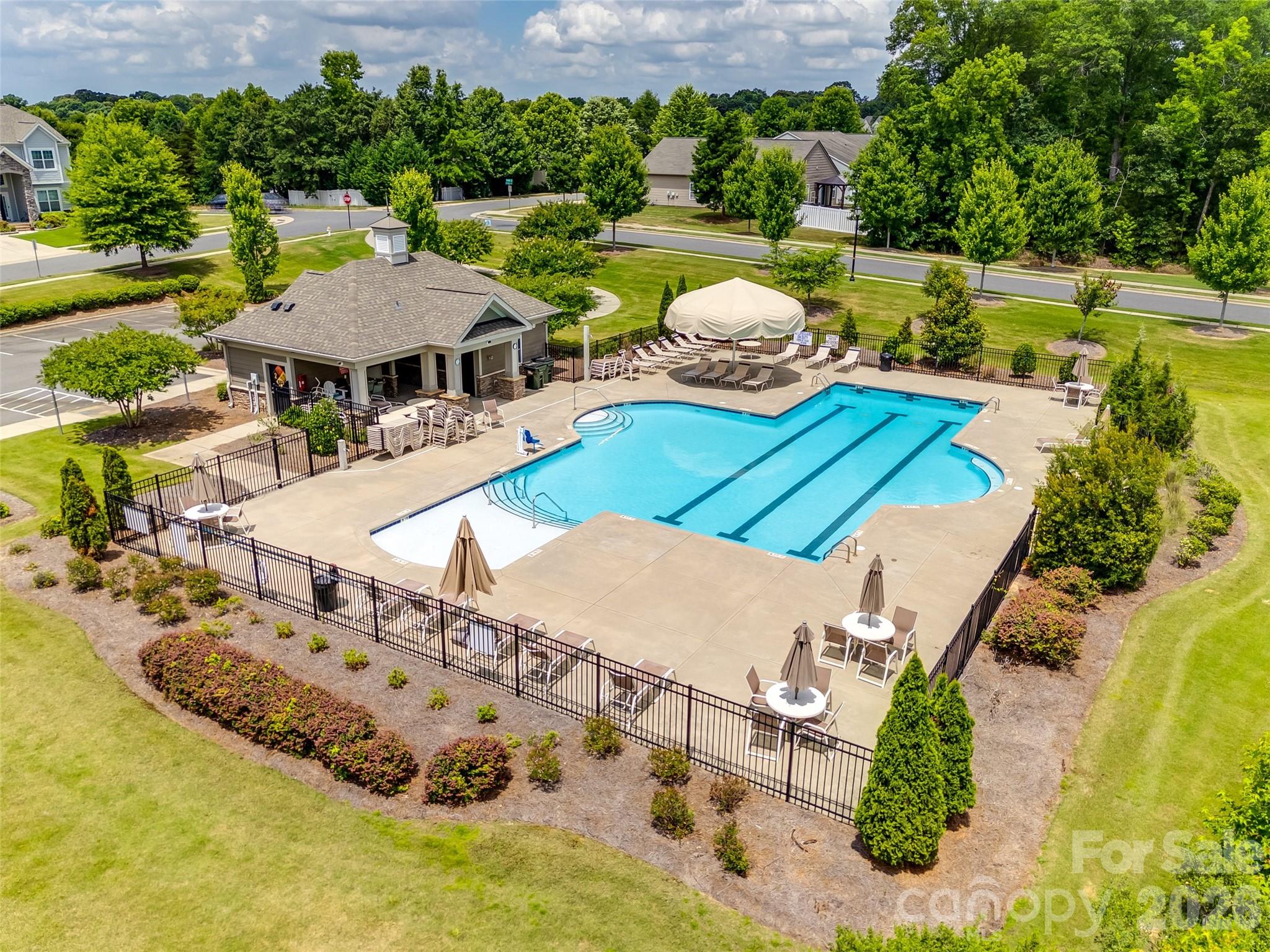 Hawks Creek - Residential