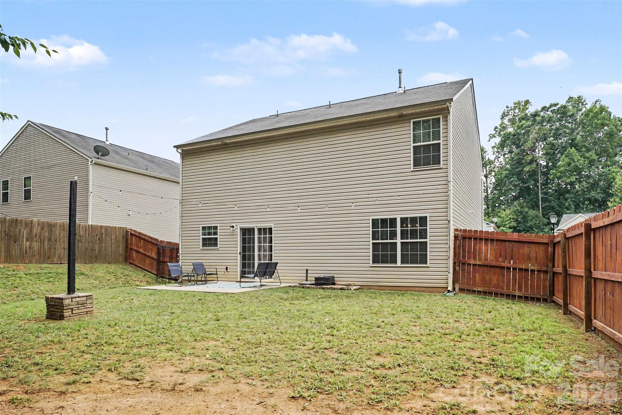Davis Meadows - Residential
