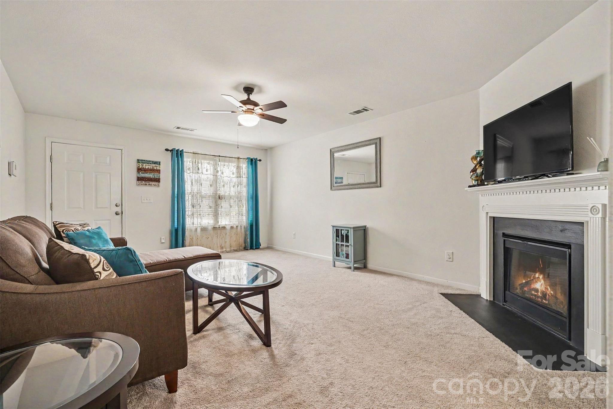Davis Meadows - Residential