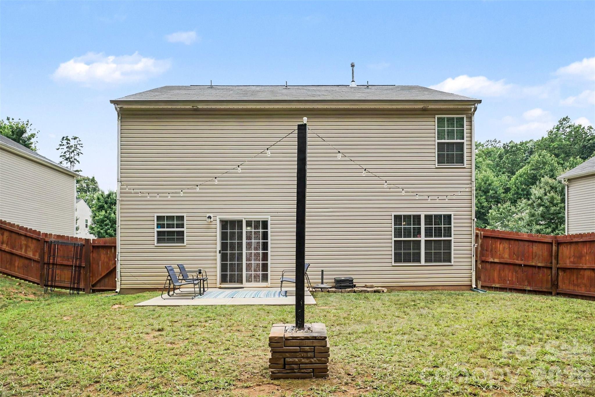 Davis Meadows - Residential