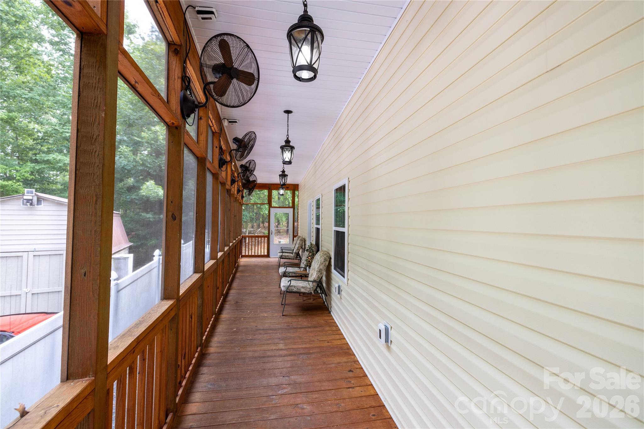 Twin Harbor - Residential