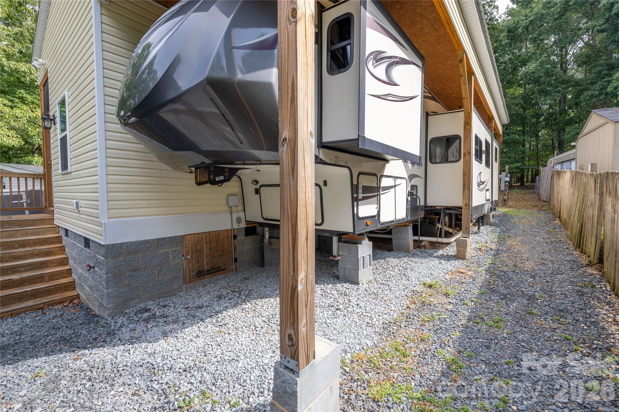 Twin Harbor - Residential