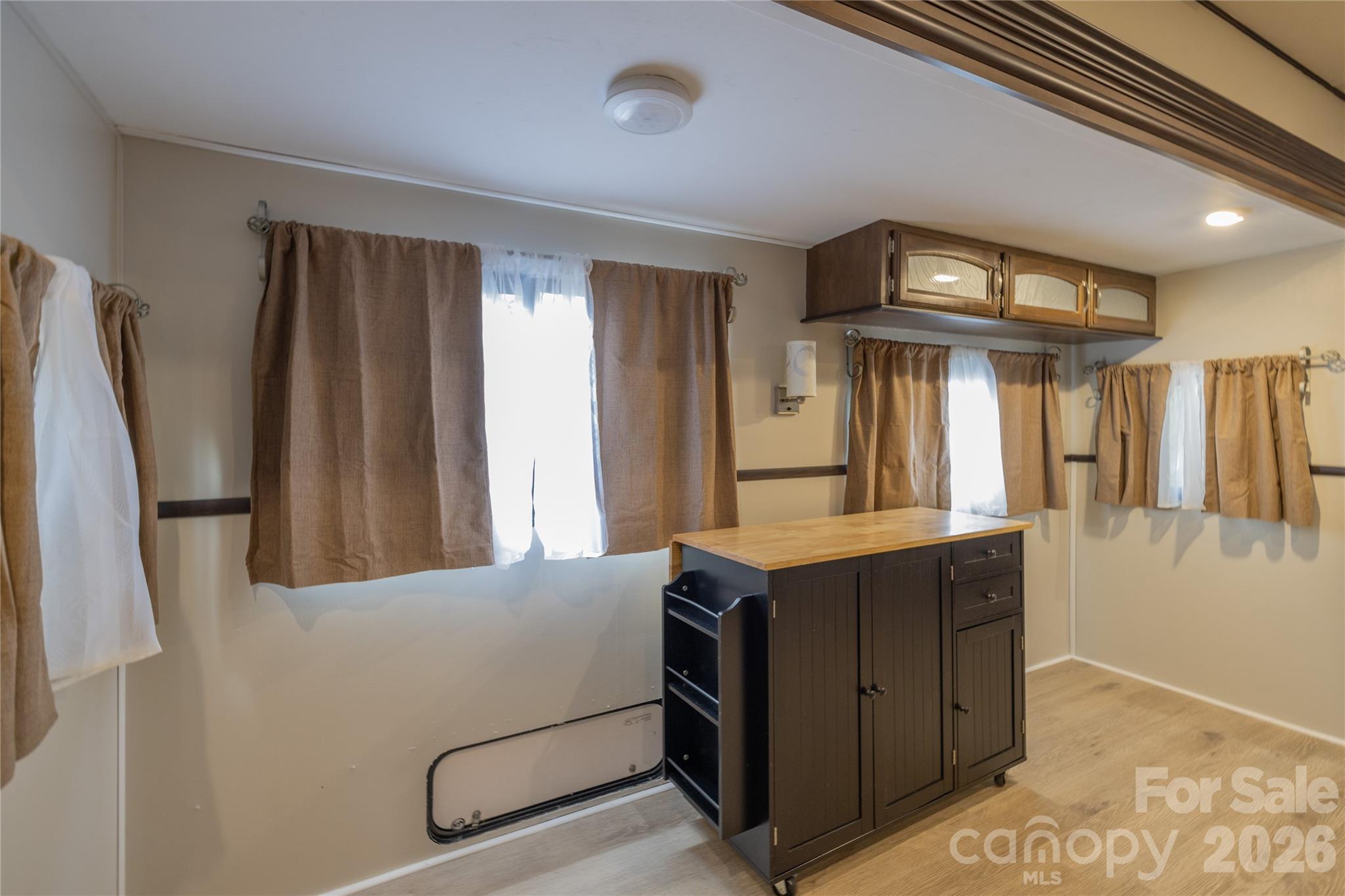 Twin Harbor - Residential