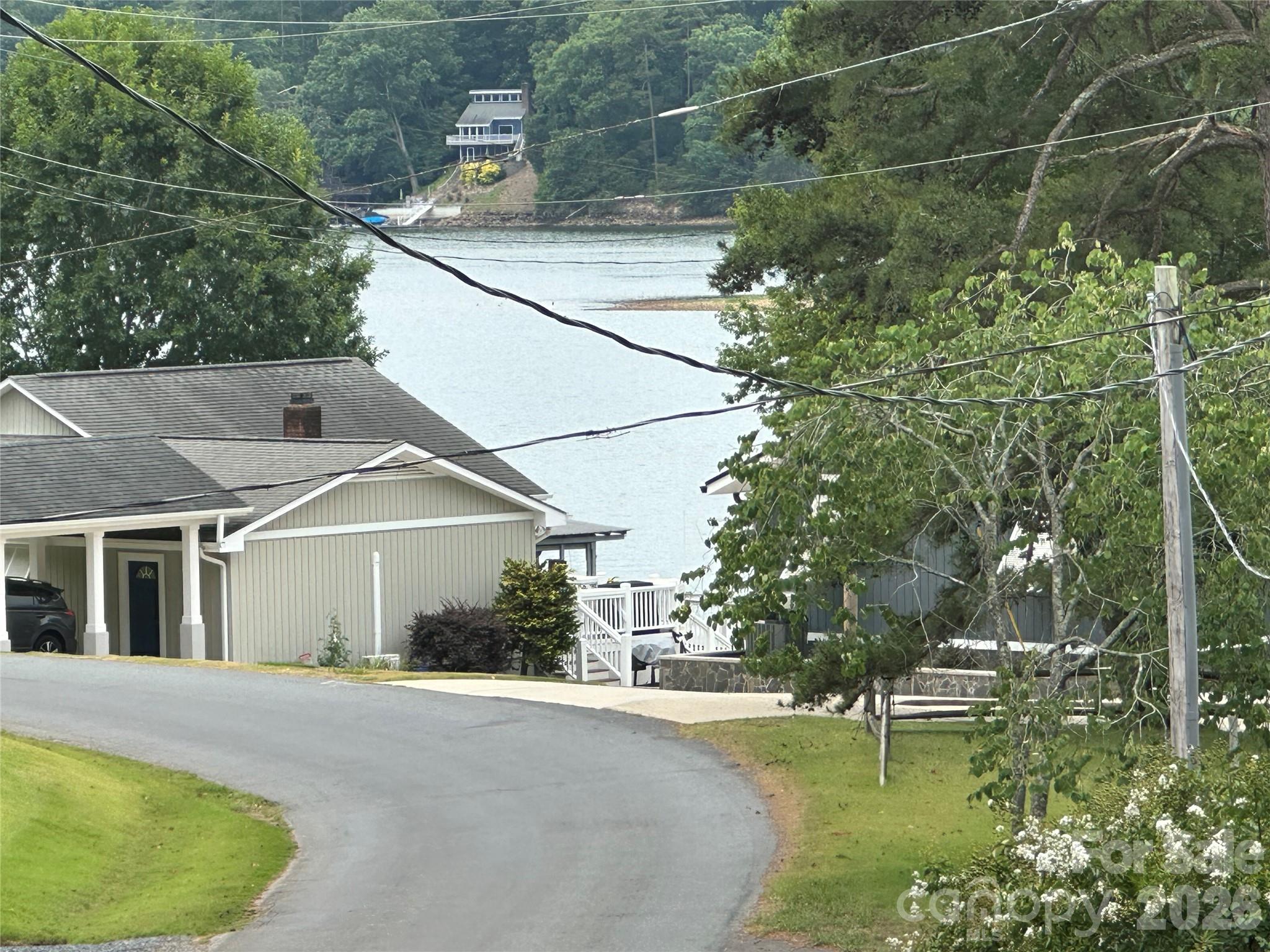 Lake Shore - Residential