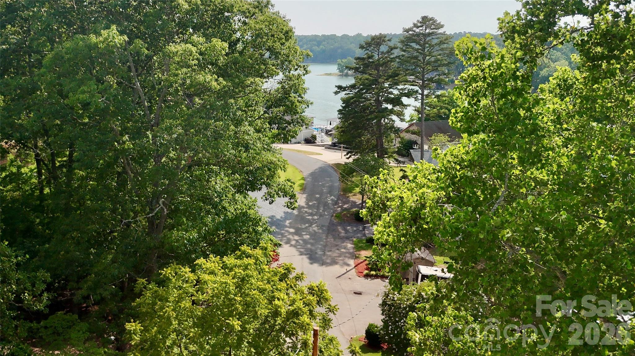 Lake Shore - Residential