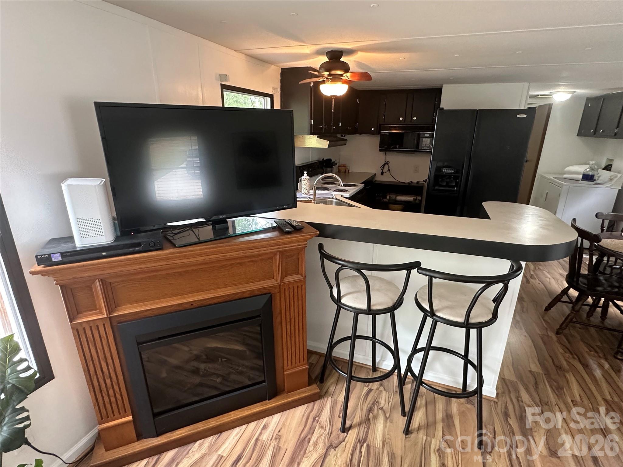 Lake Shore - Residential