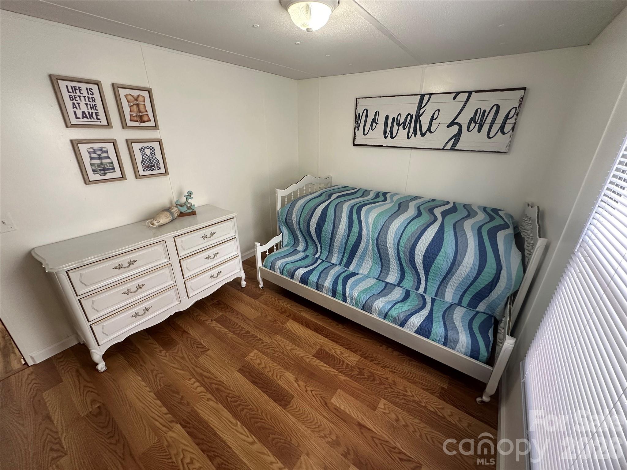 Lake Shore - Residential