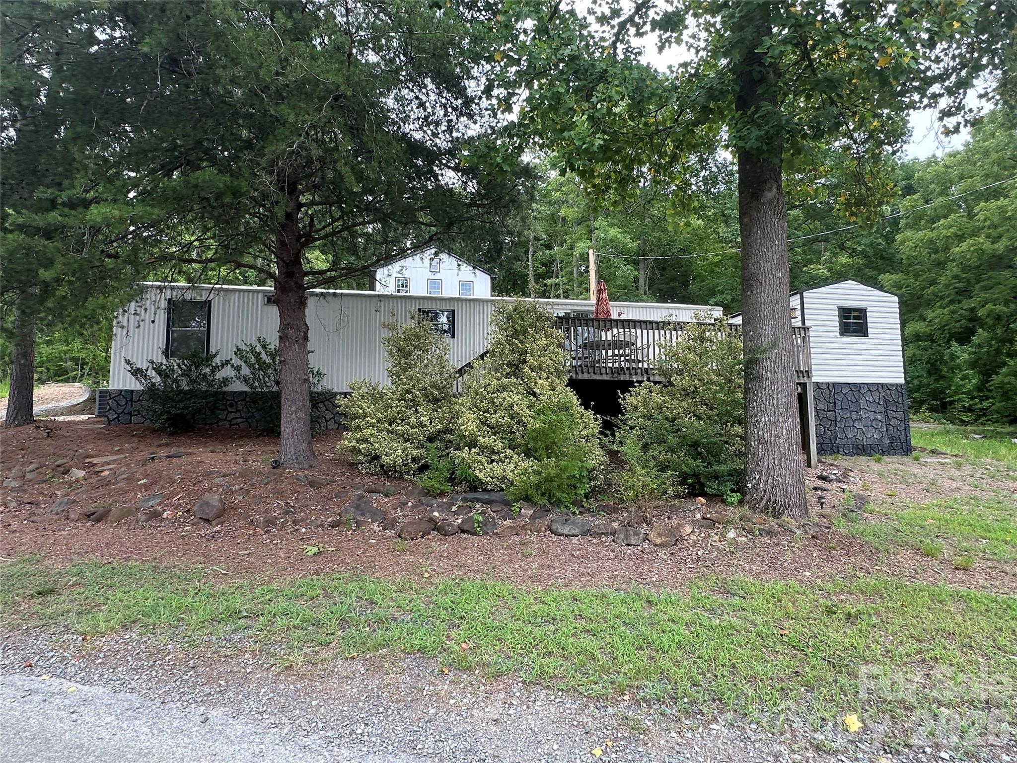 Lake Shore - Residential