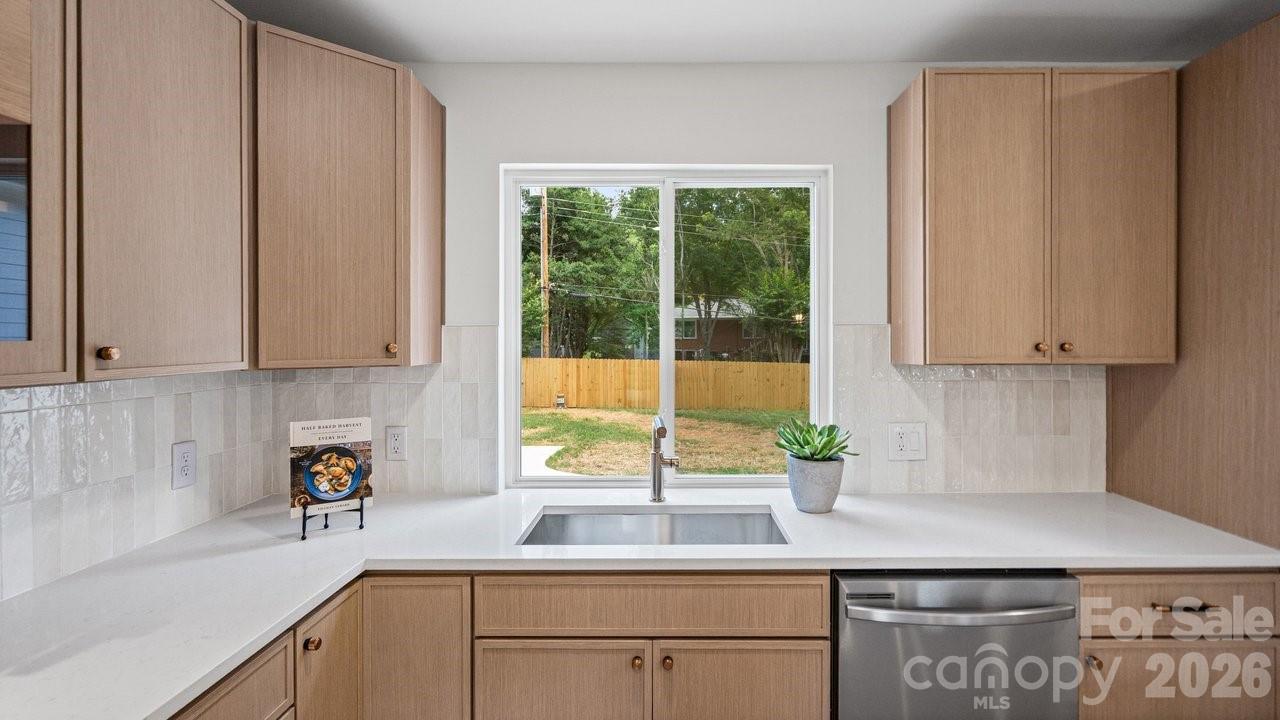 Colonial Village - Residential