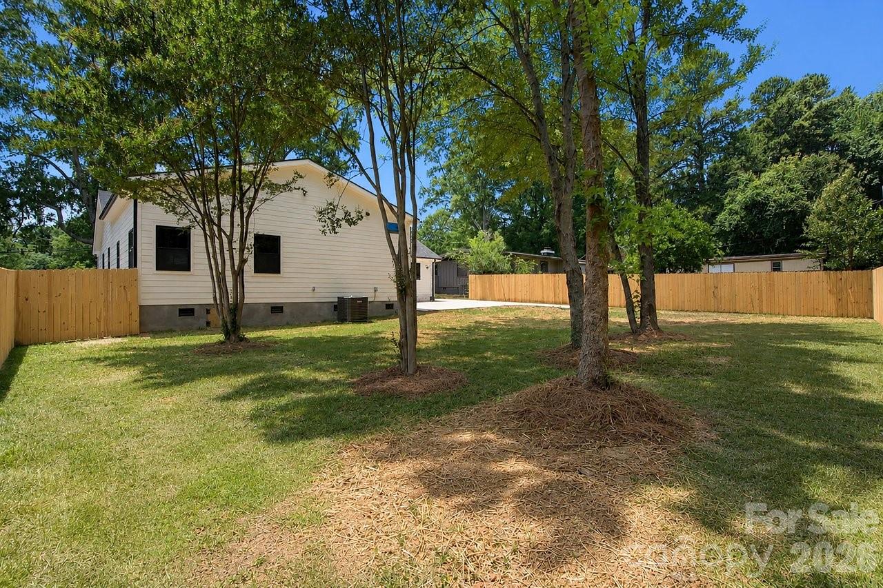 Colonial Village - Residential