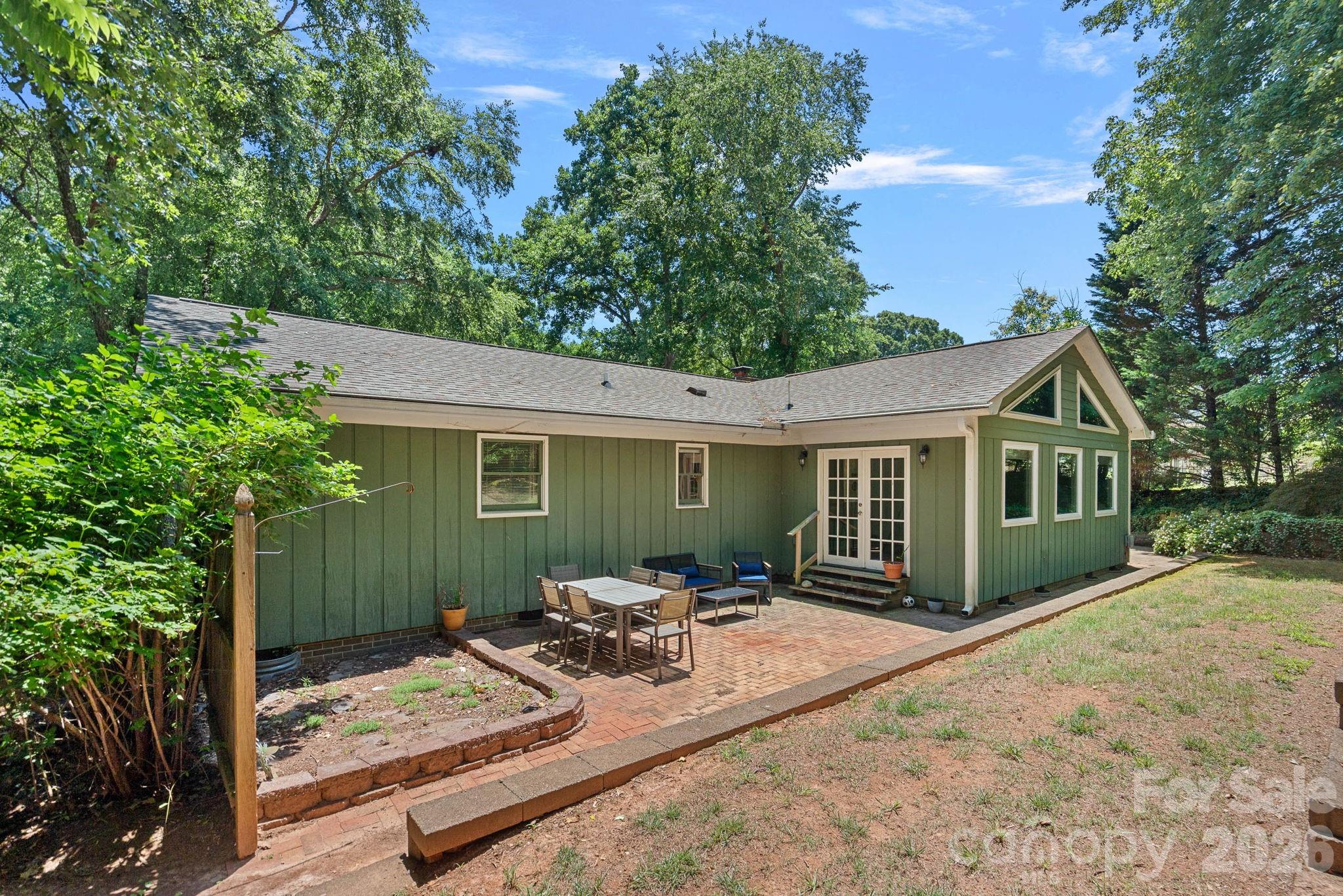 Country Valley - Residential