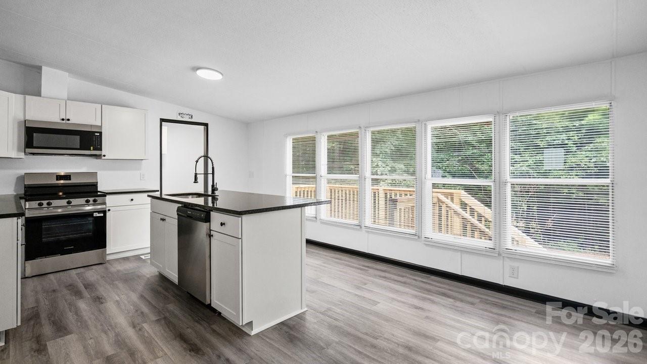 Mount Anderson - Residential
