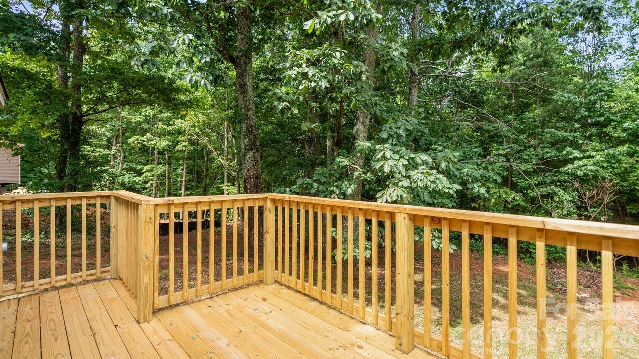 Mount Anderson - Residential