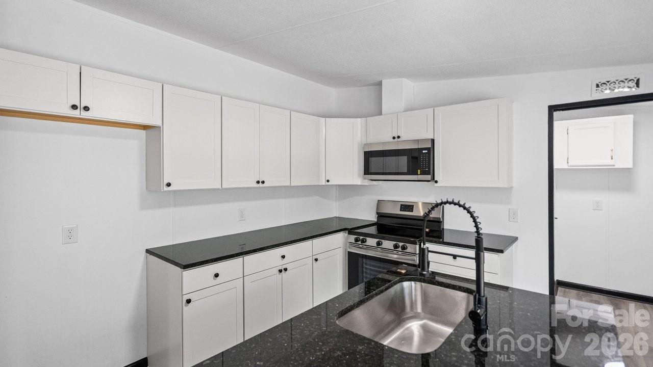 Mount Anderson - Residential