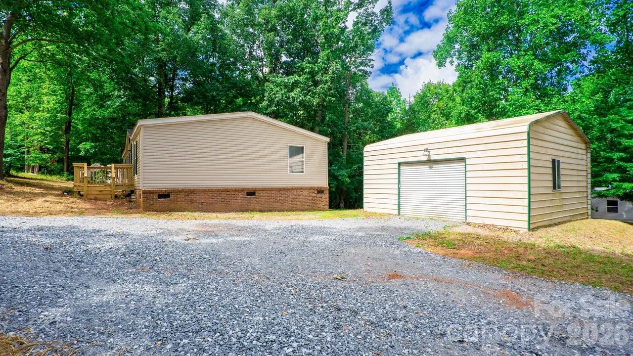 Mount Anderson - Residential