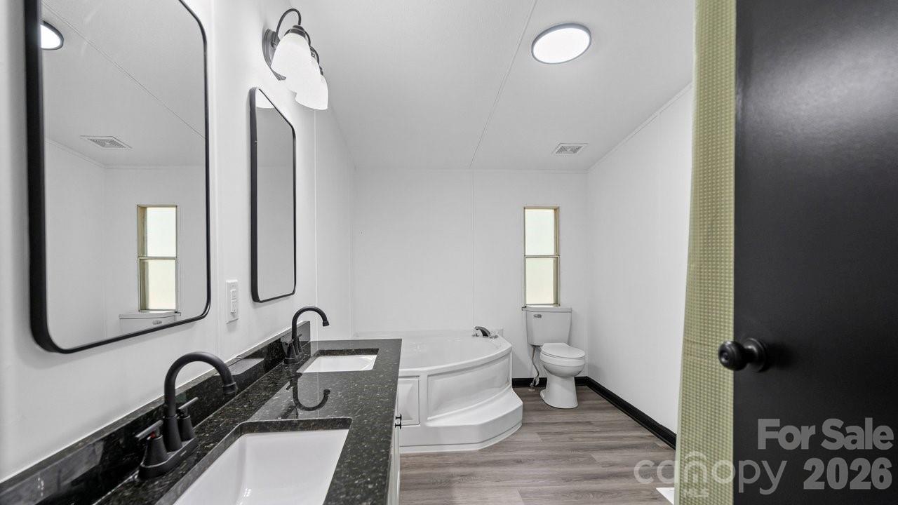Mount Anderson - Residential