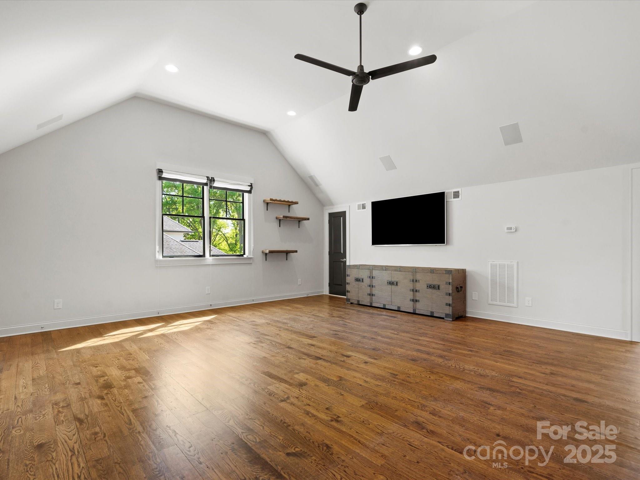 Lansdowne - Residential