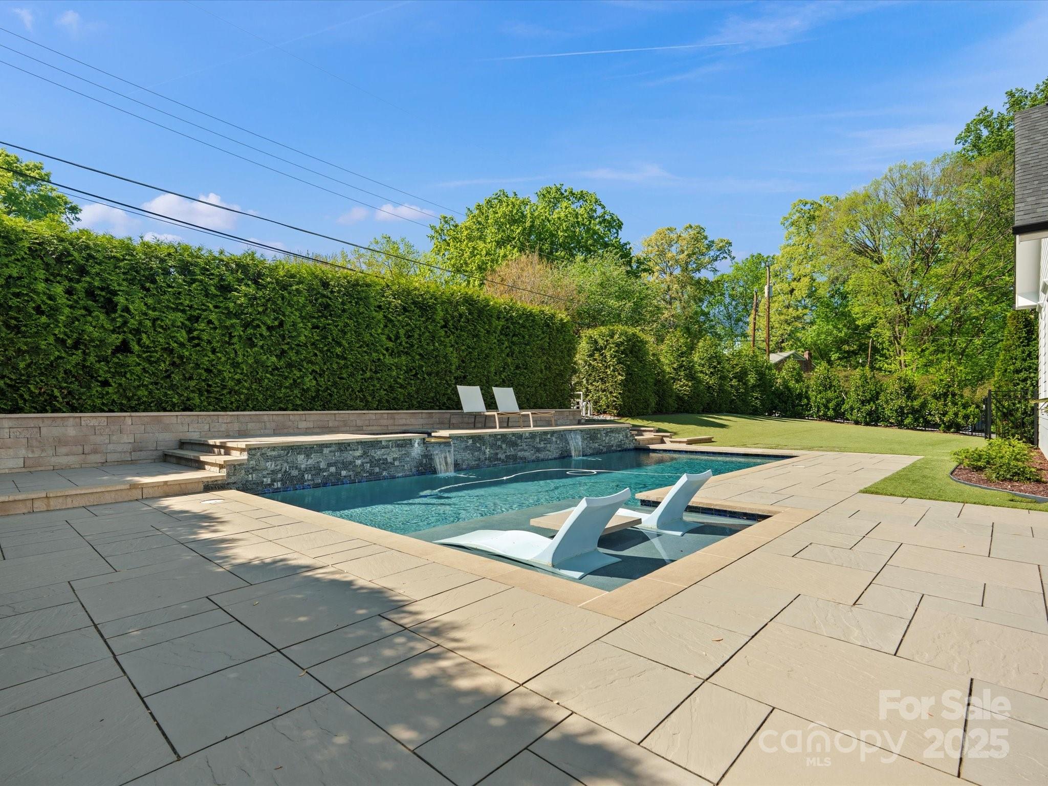 Lansdowne - Residential