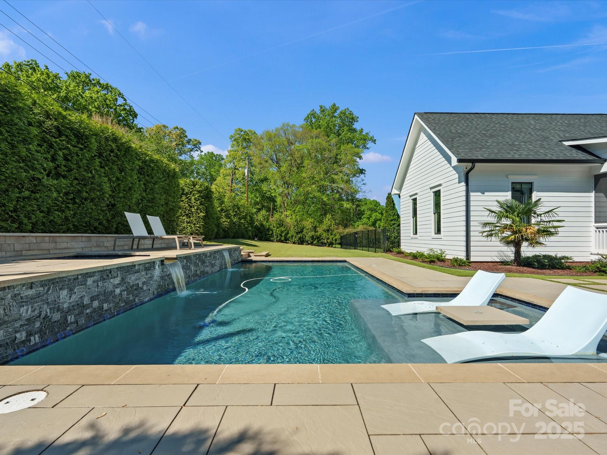 Lansdowne - Residential