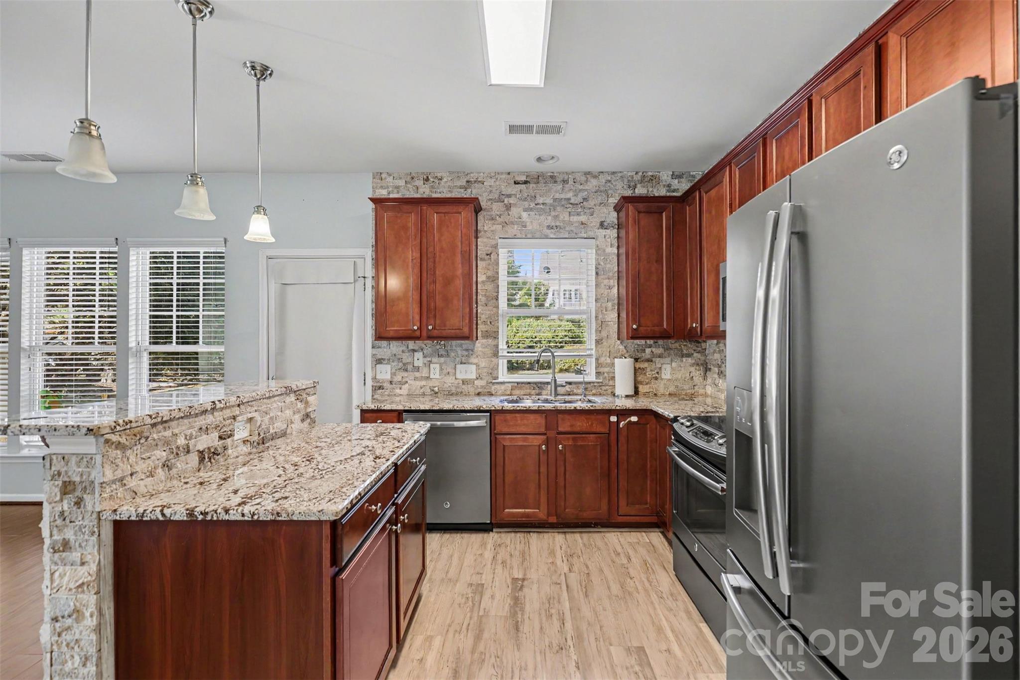 Ridge Pointe - Residential