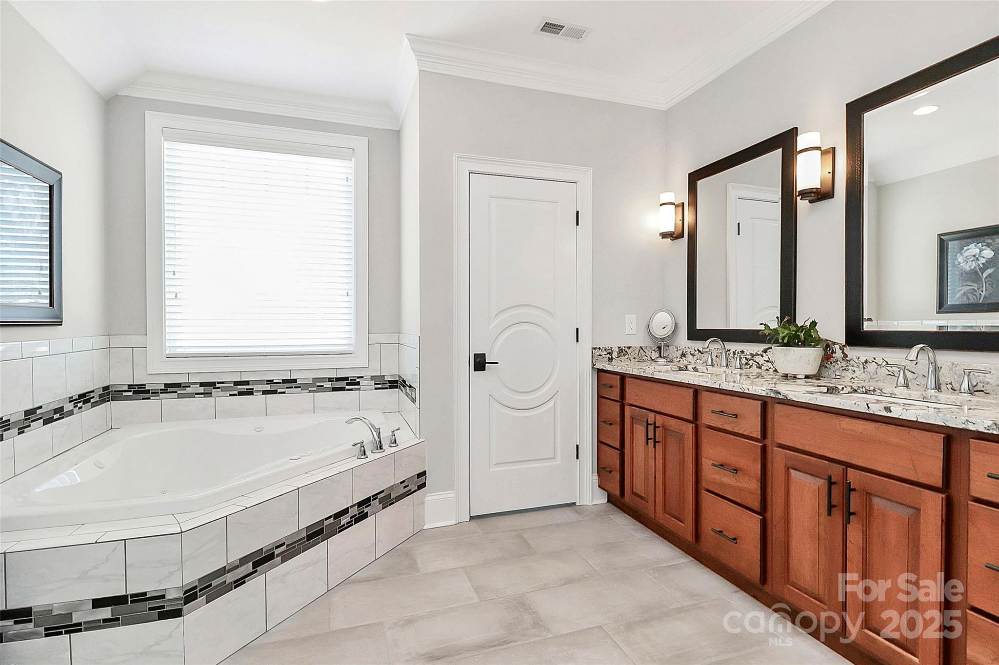 Harbor Point - Residential