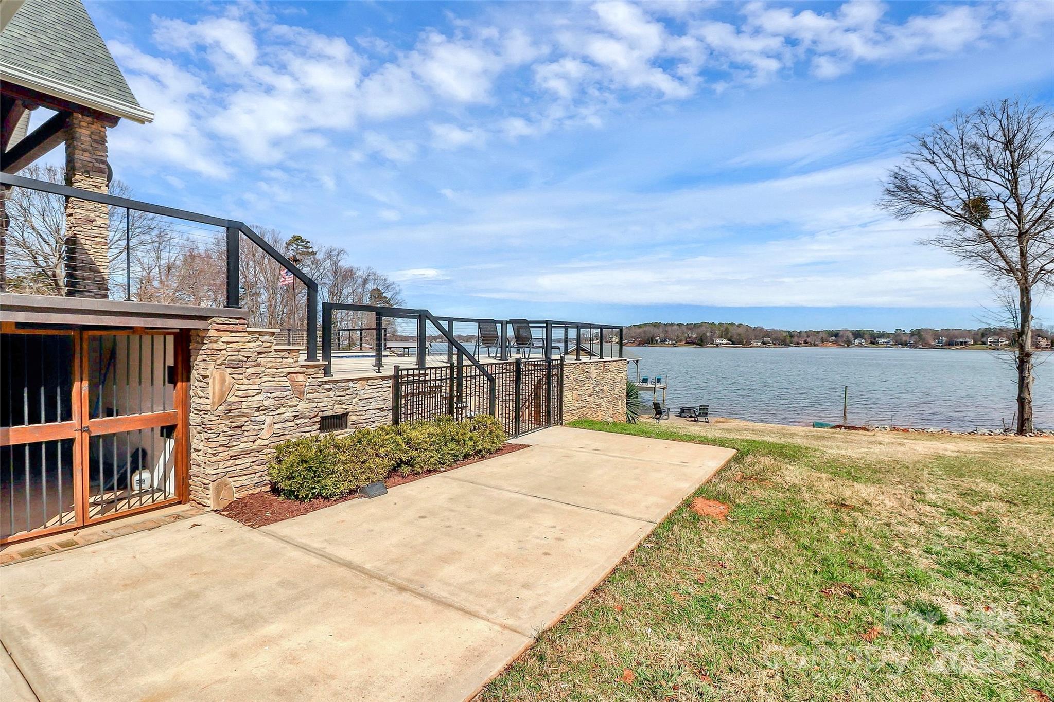 Harbor Point - Residential