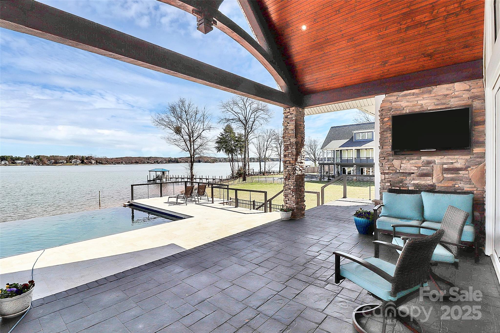 Harbor Point - Residential