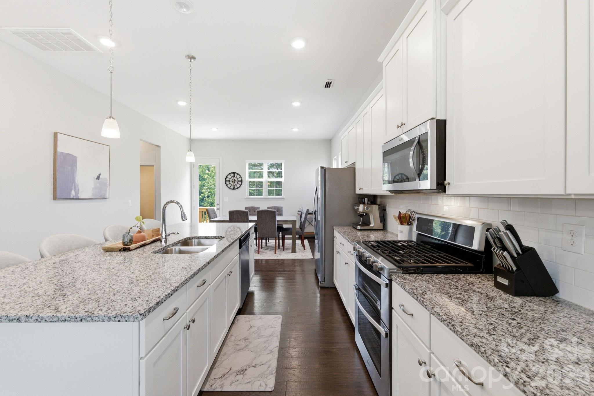 Hadley at Arrowood Station - Residential