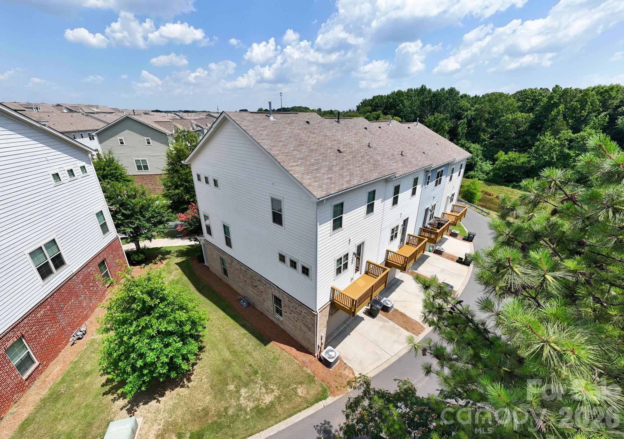 Hadley at Arrowood Station - Residential