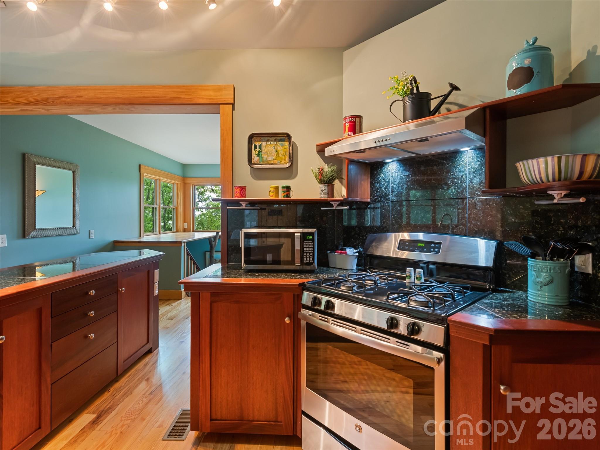 Hiaway Trace - Residential