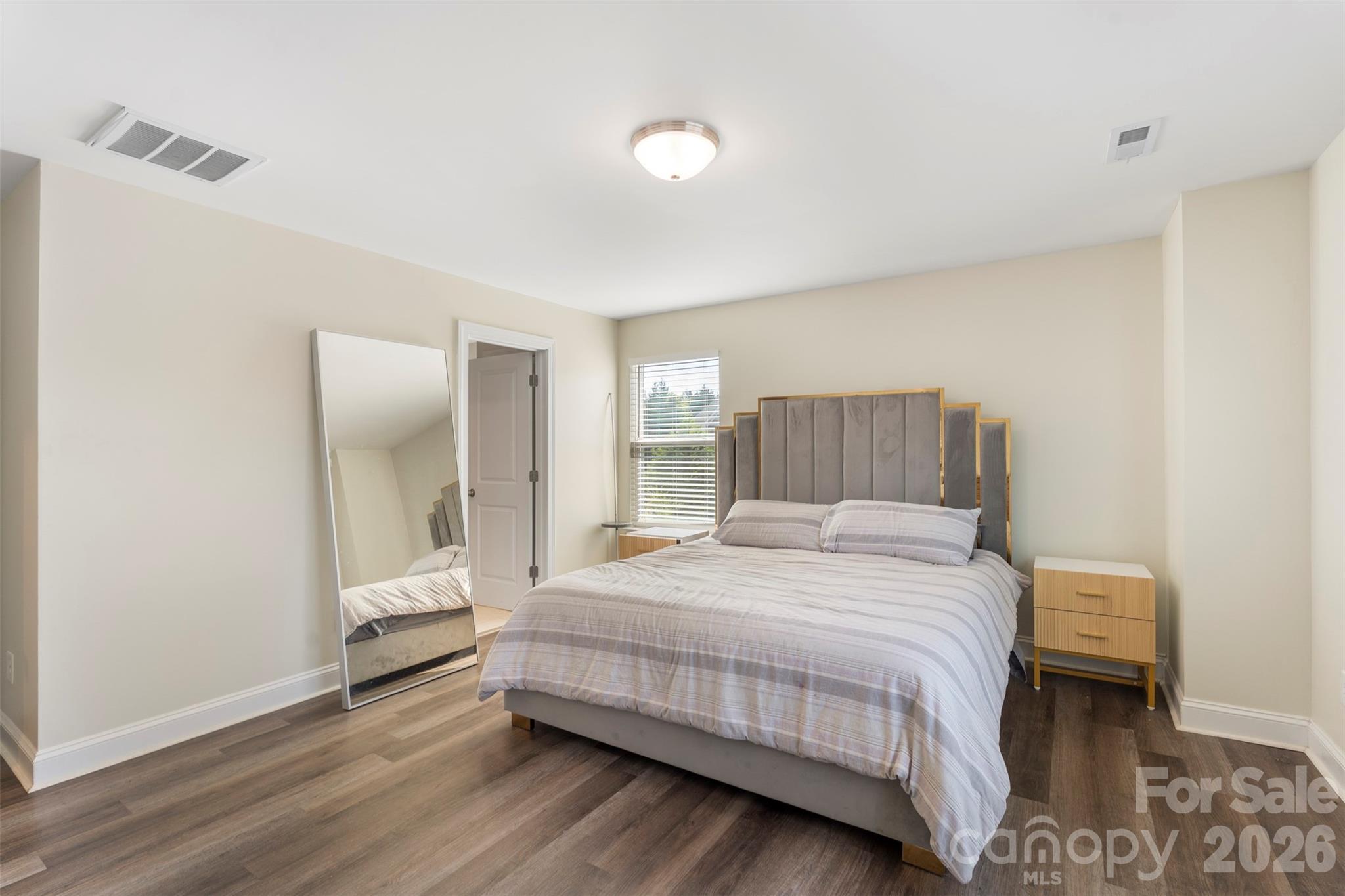 The Enclave at Davis Lake - Residential