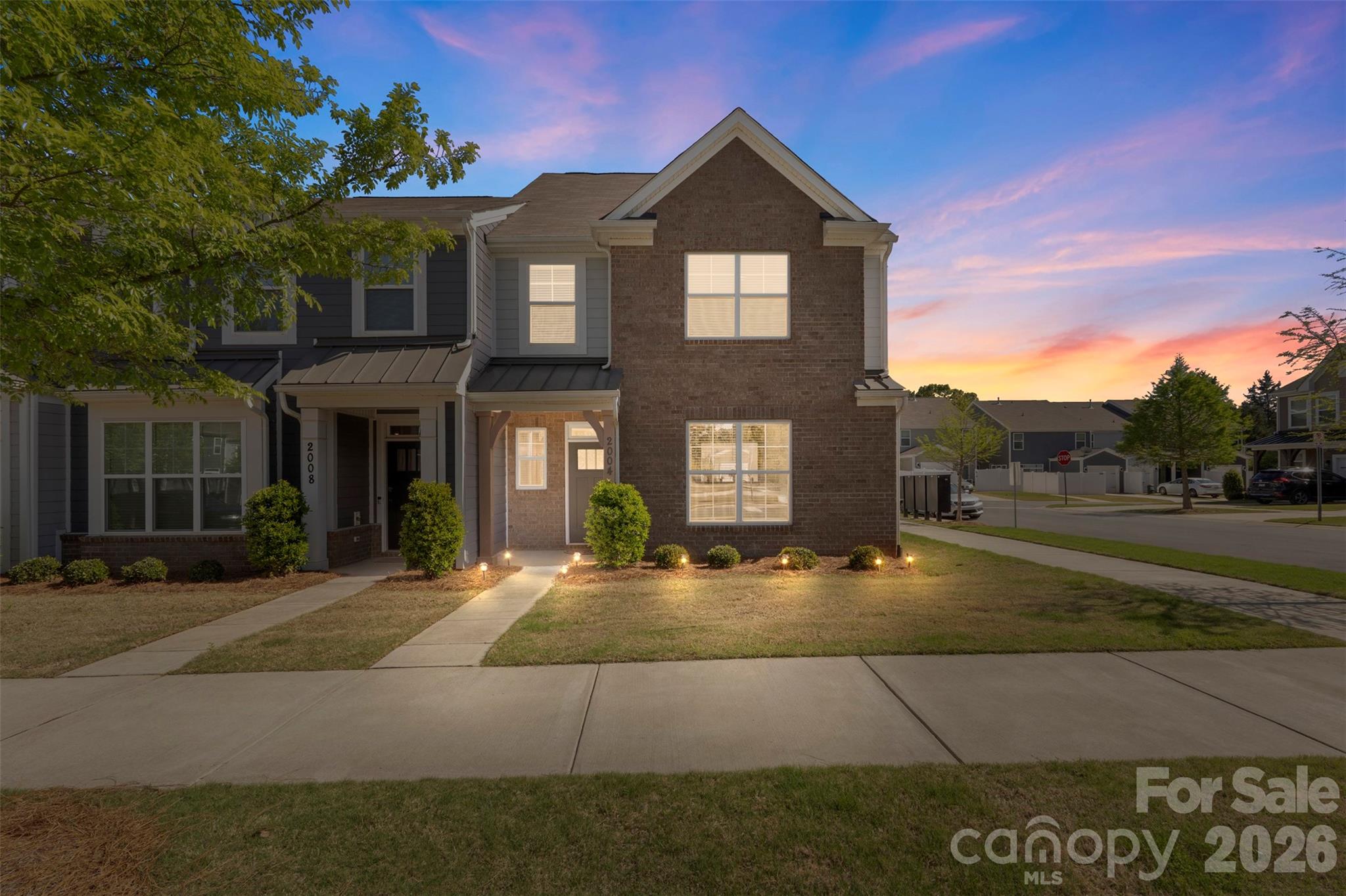 The Enclave at Davis Lake - Residential