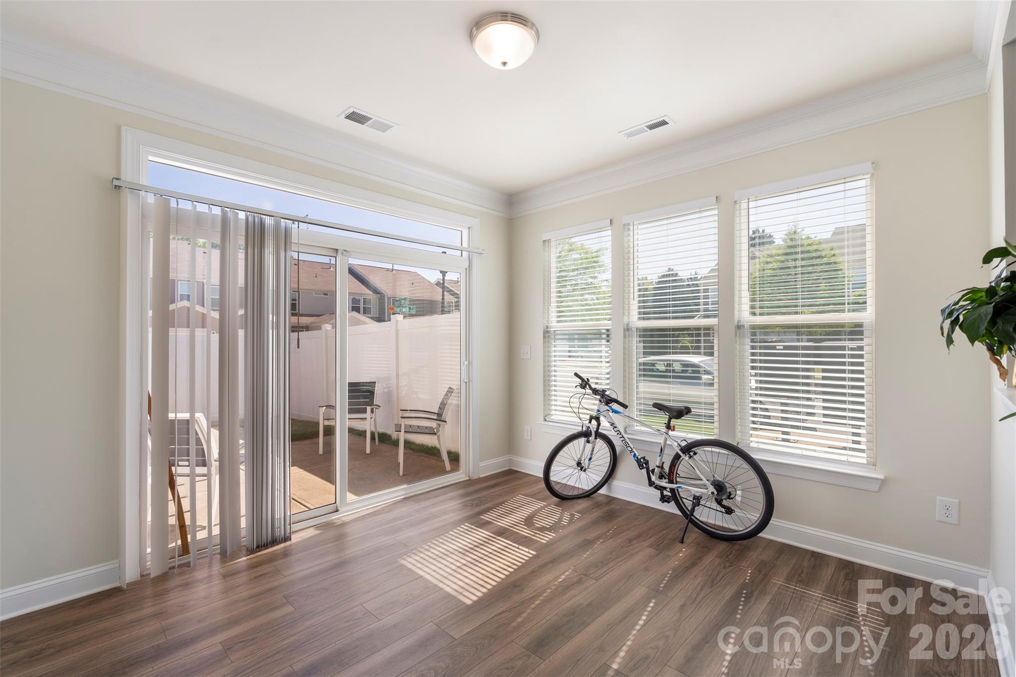 The Enclave at Davis Lake - Residential