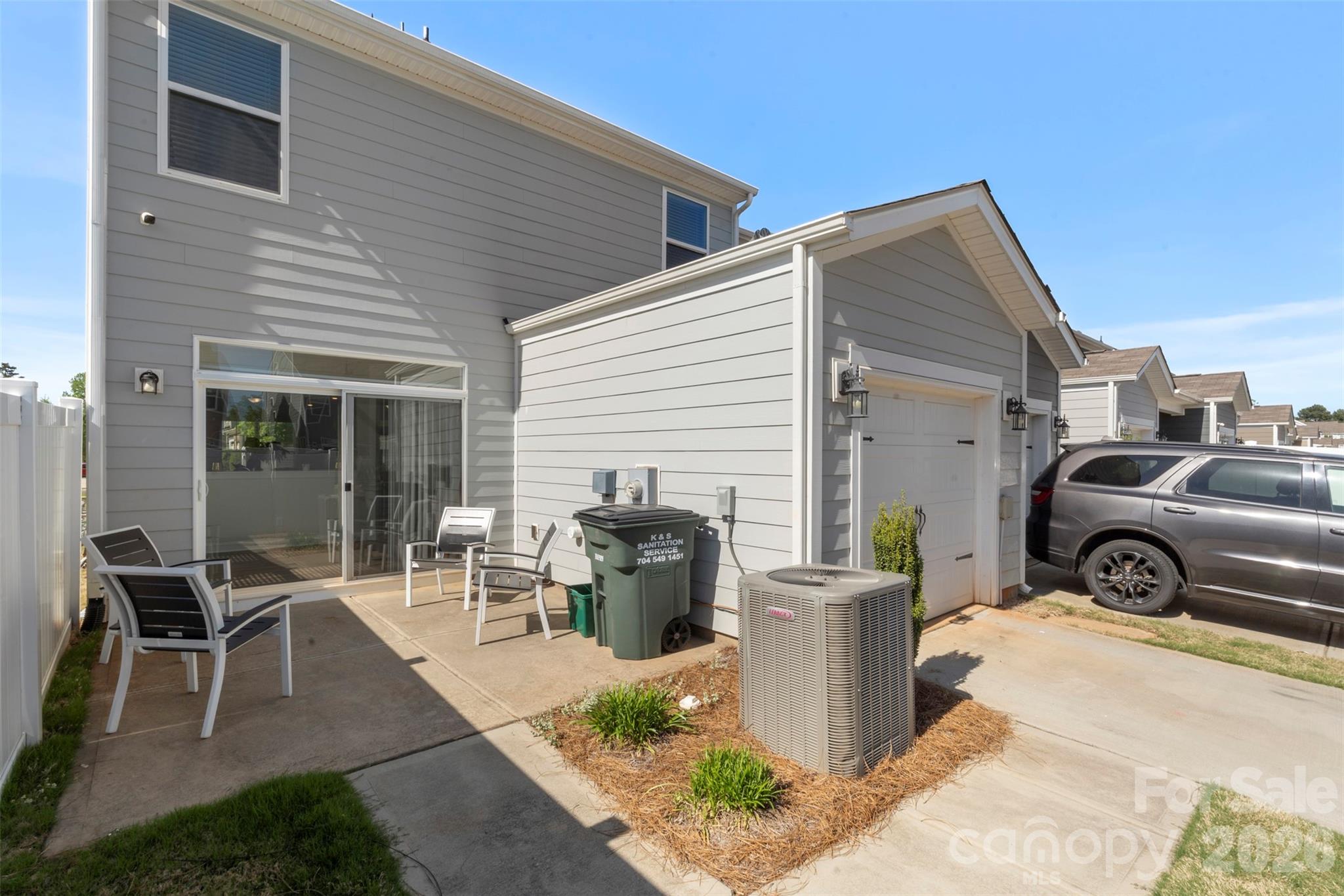 The Enclave at Davis Lake - Residential